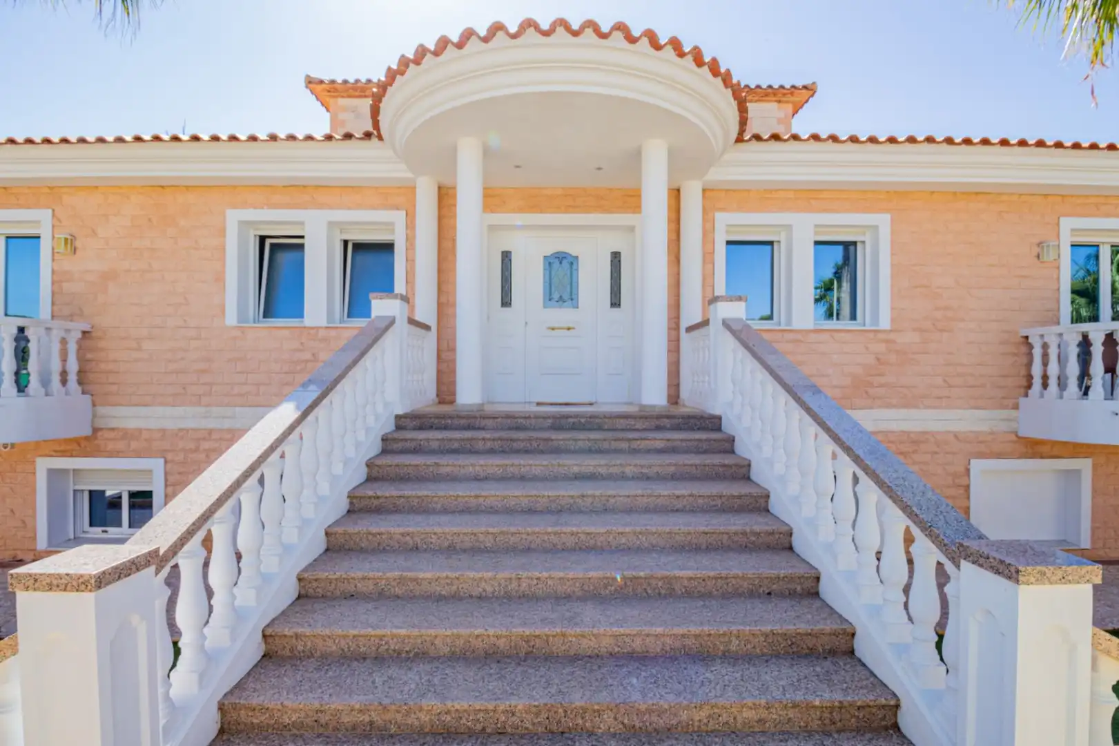 Vista exterior de Casa o chalet en venta en L'Alfàs del Pi con Aire acondicionado, Calefacción y Jardín privado