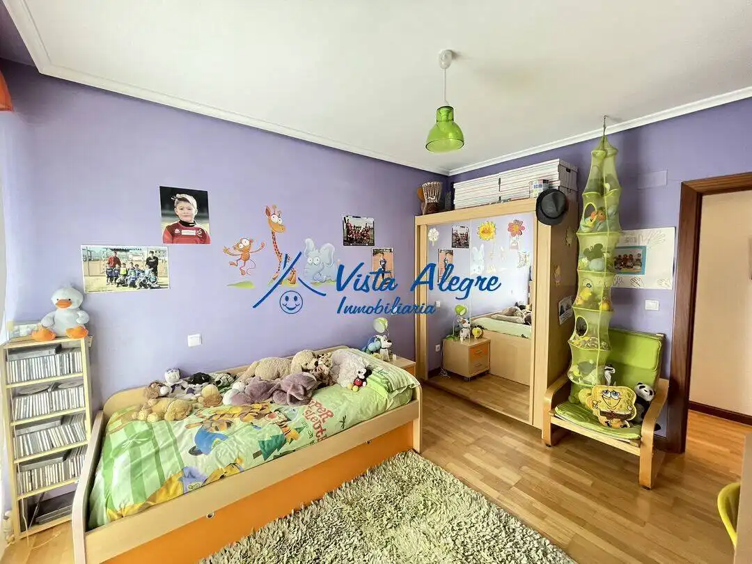 Schlafzimmer von Einfamilien-Reihenhaus zum Verkauf in Zarratón mit Heizung, Privatgarten und Parkett