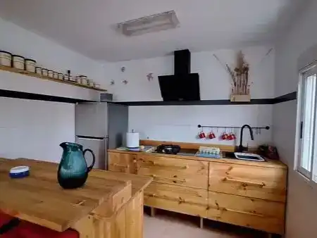 Cuina de Finca rústica en venda en Vall d'Alba amb Jardí privat, Piscina i Moblat