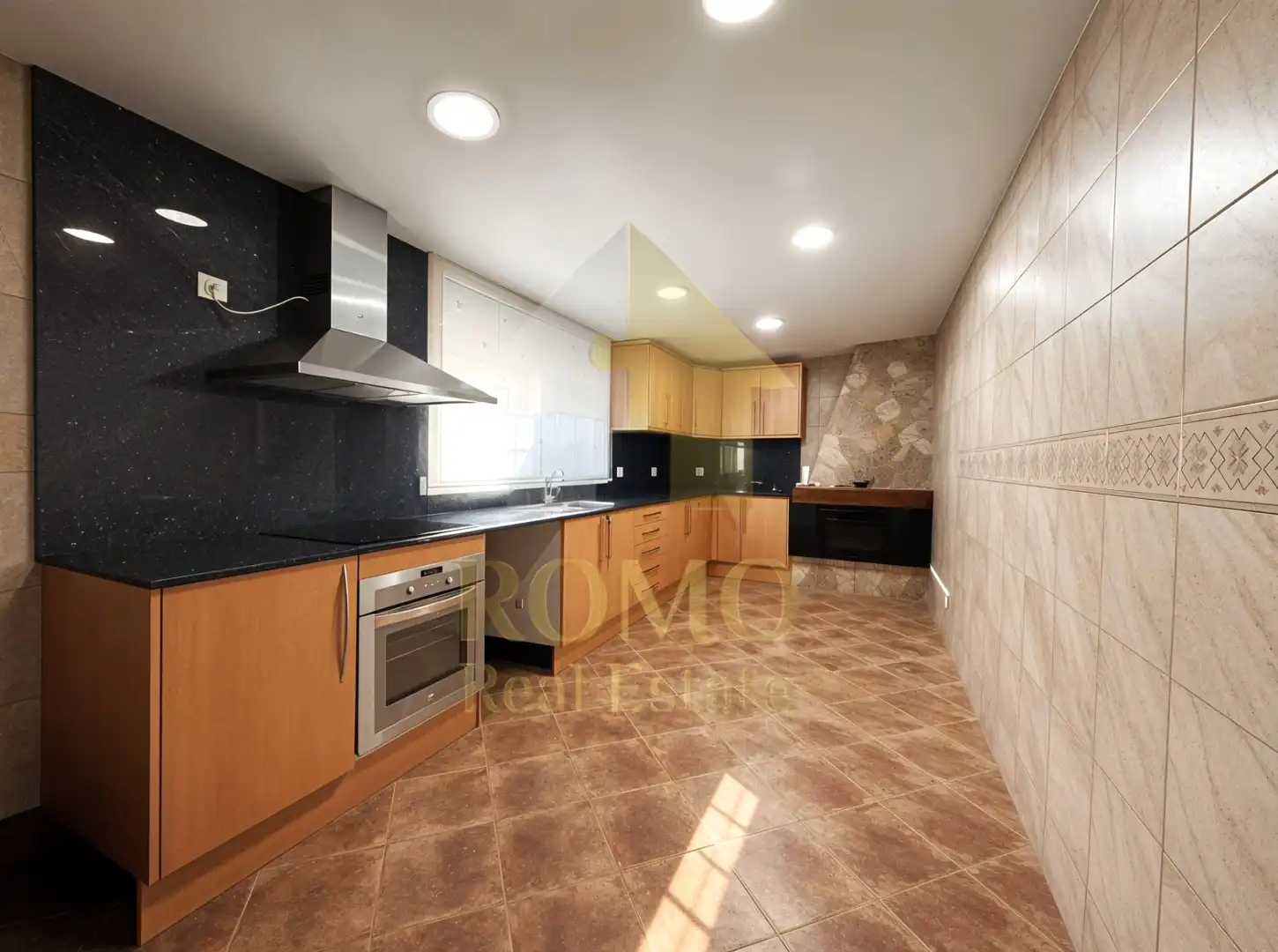 Adosado con terraza en venta en Carrer de l'Aneto, imagen 16