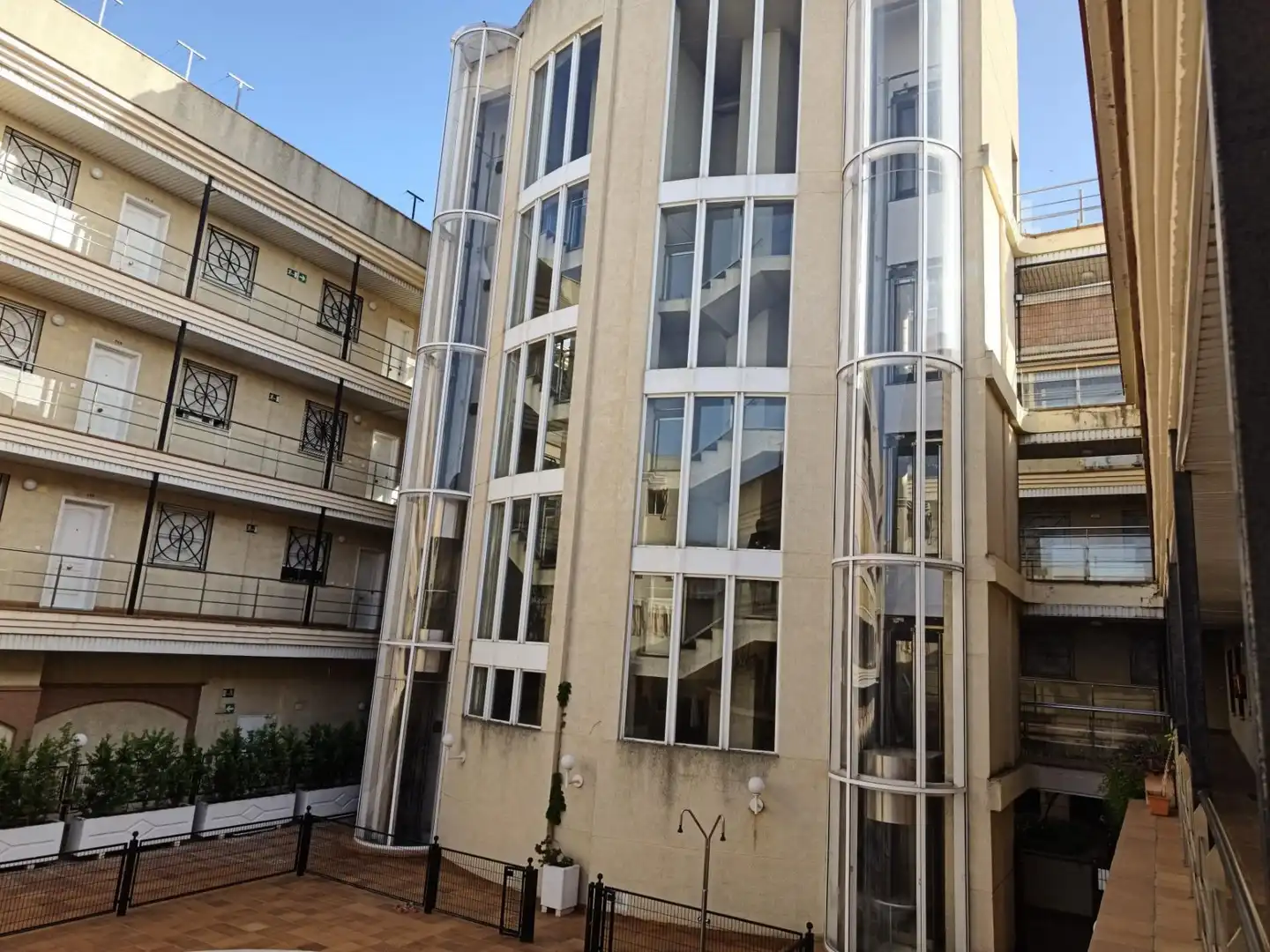 Exterior view of Flat for rent in Sevilla  with Air Conditioner, Terrace and Furnished