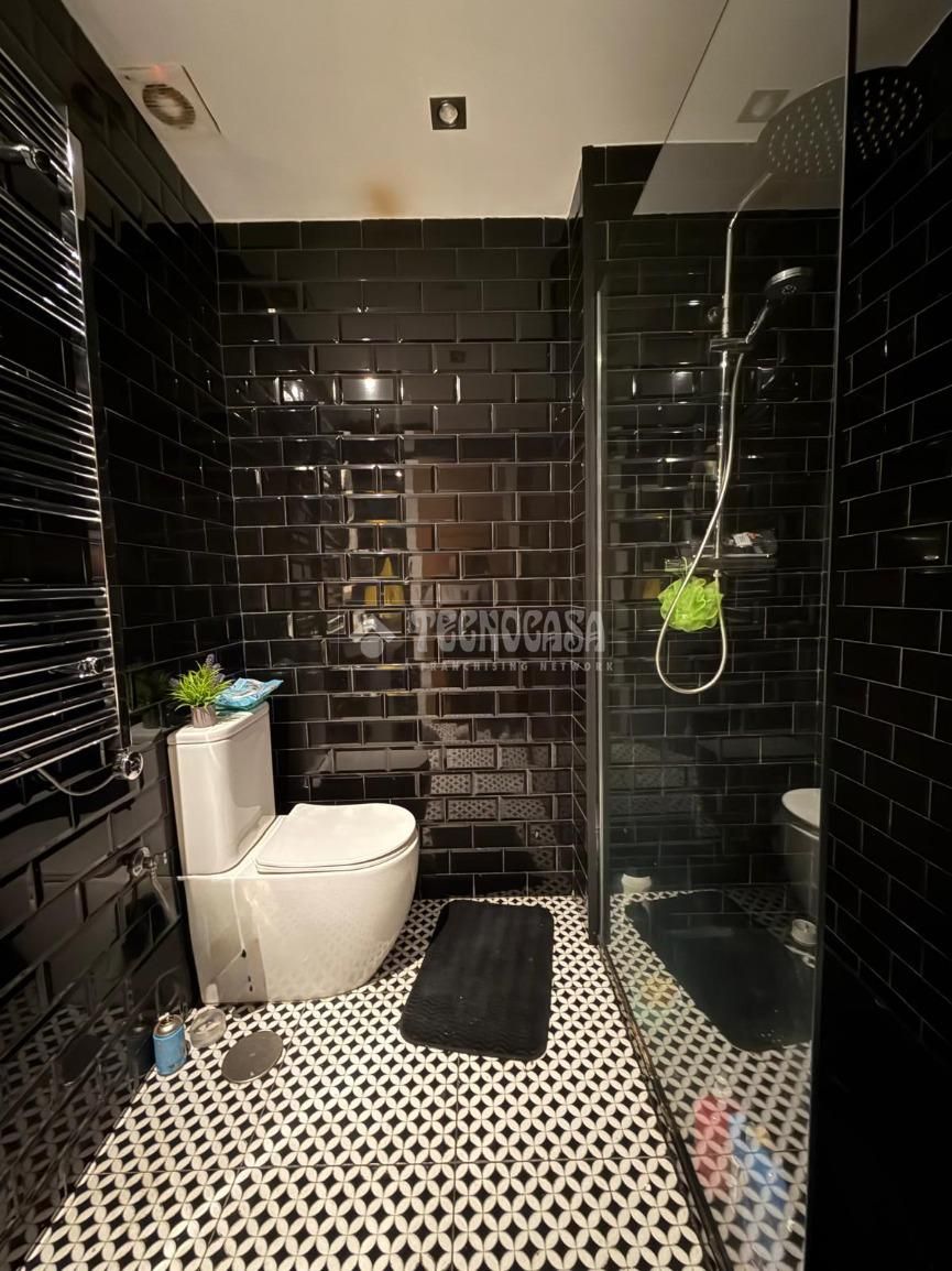 Bathroom of Flat for sale in El Molar (Madrid)  with Air Conditioner, Parquet flooring and Community pool