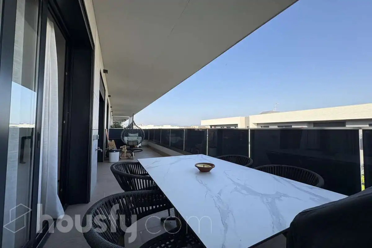 Terrassa de Dúplex en venda en Vilablareix amb Aire condicionat, Calefacció i Jardí privat