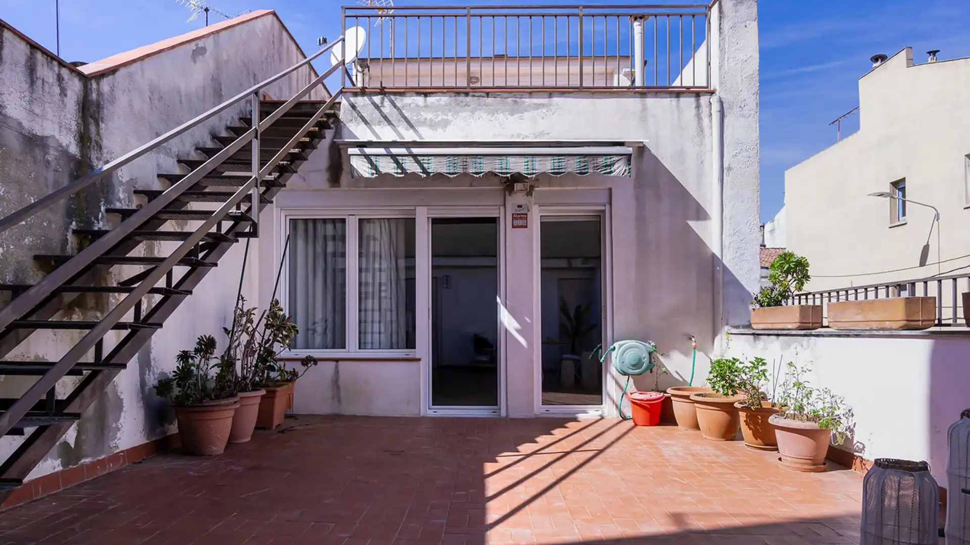 Exterior view of Houses for sale in Sabadell  with Air Conditioner, Heating and Terrace