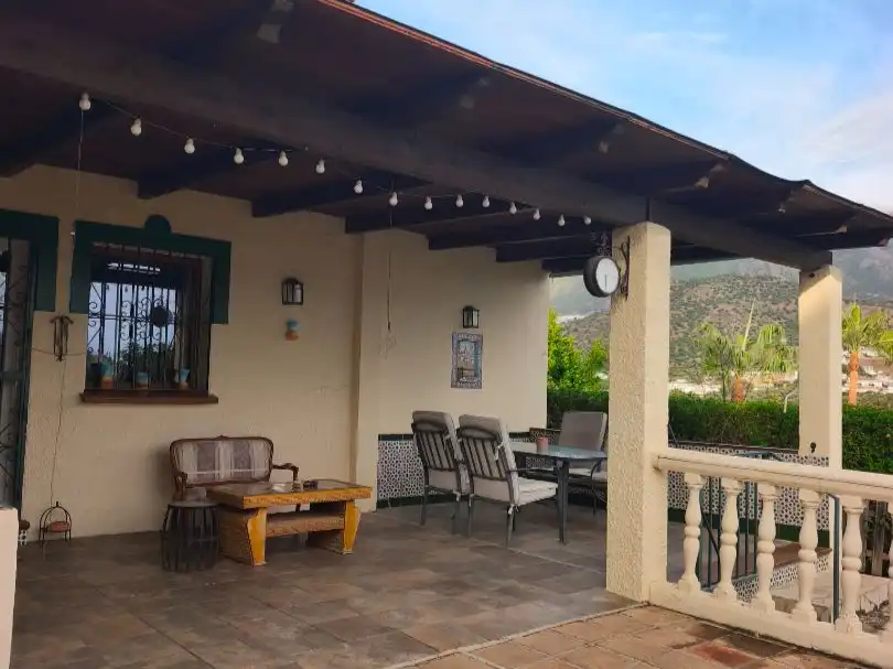 Houses for rent in Viñuela, Málaga