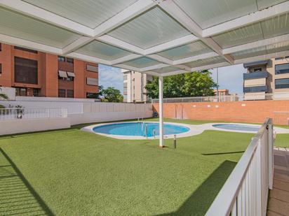 Swimming pool of Flat for sale in  Granada Capital  with Heating and Community pool