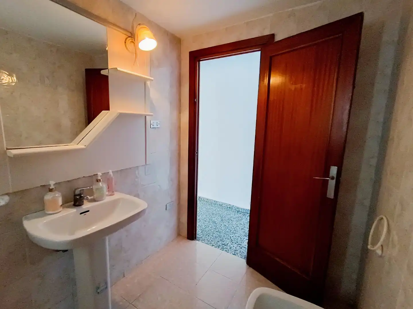 Bathroom of Flat for sale in Alicante / Alacant  with Air Conditioner and Balcony