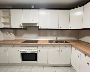 Cuina de Pis de lloguer en Ciudad Real Capital amb Aire condicionat, Terrassa i Moblat
