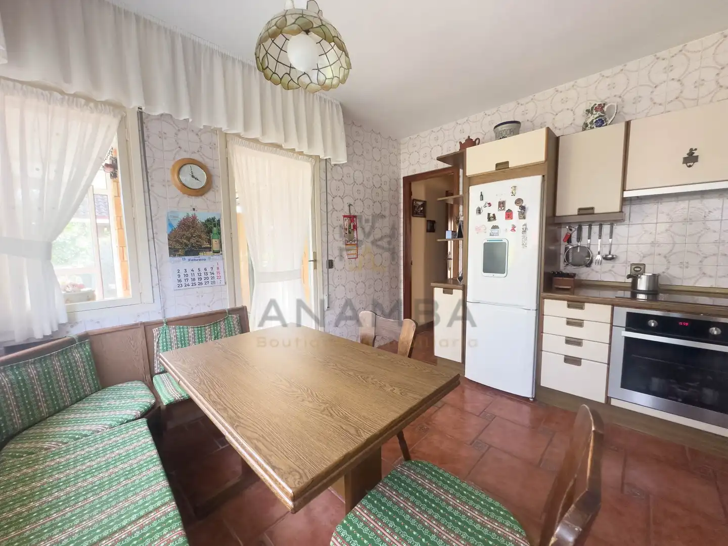 Cuina de Casa o xalet en venda en Gijón  amb Traster i Piscina
