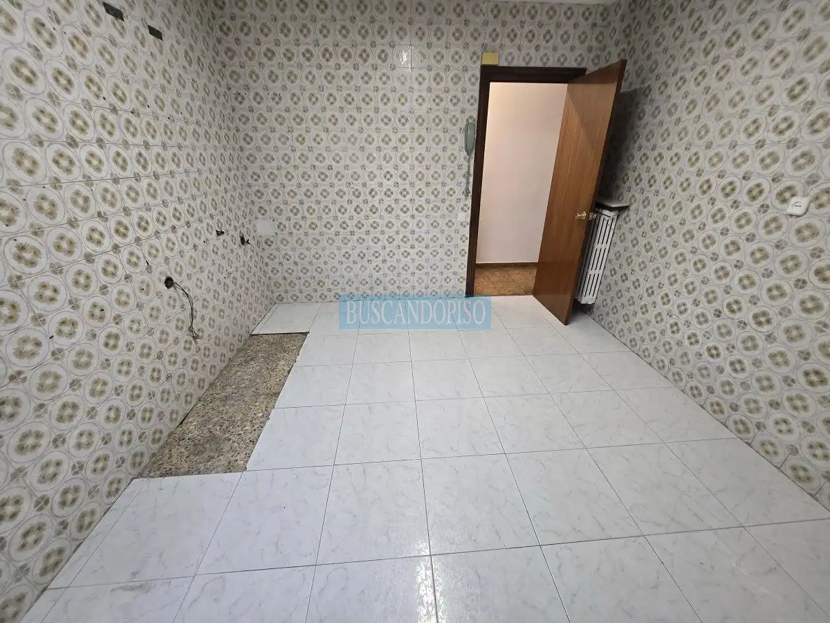 Wohnung zum Verkauf in  Logroño mit Heizung und Terrasse