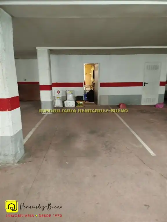 Parking de Piso en venta en Salamanca con Calefacción, Trastero y Amueblado