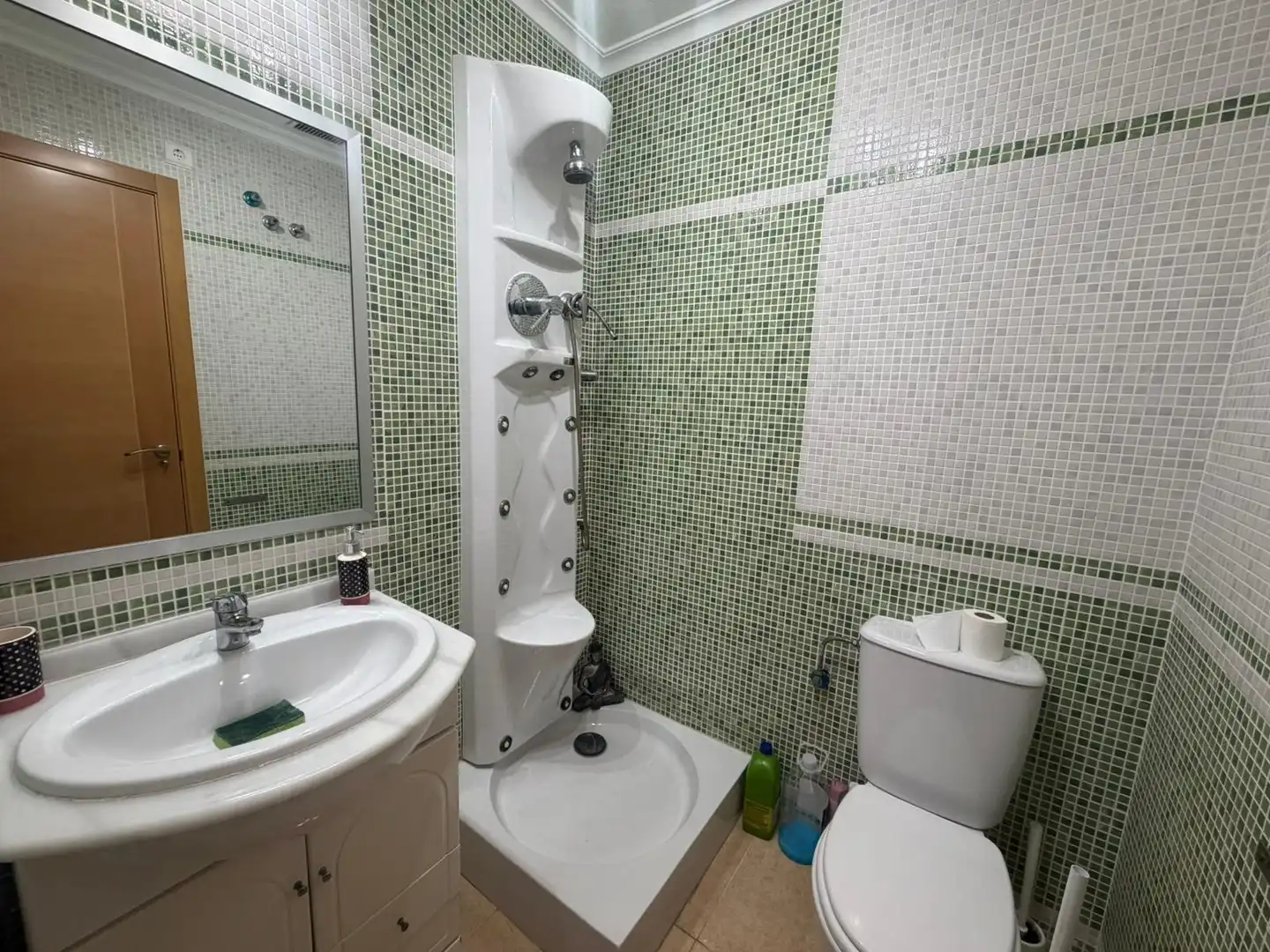 Bathroom of Apartments for sale in Almoradí  with Air Conditioner, Terrace and Storage room