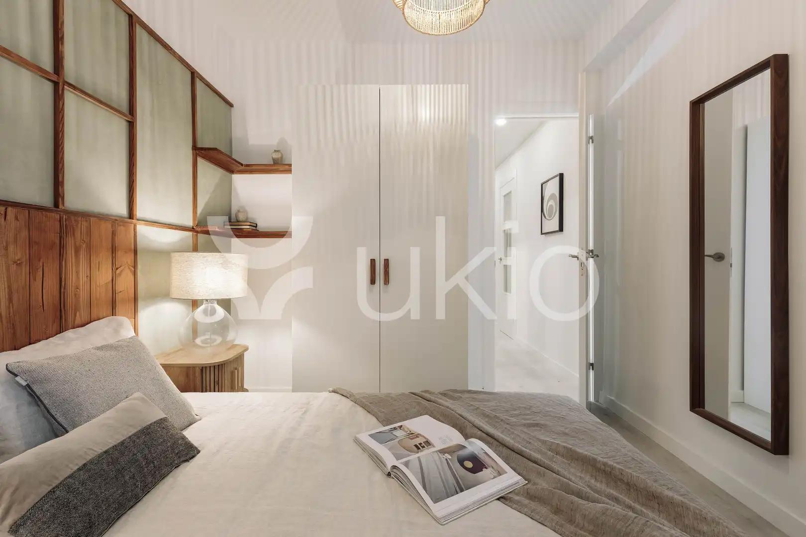 Habitación de Apartamento de alquiler en Barcelona con Aire acondicionado, Calefacción y Amueblado