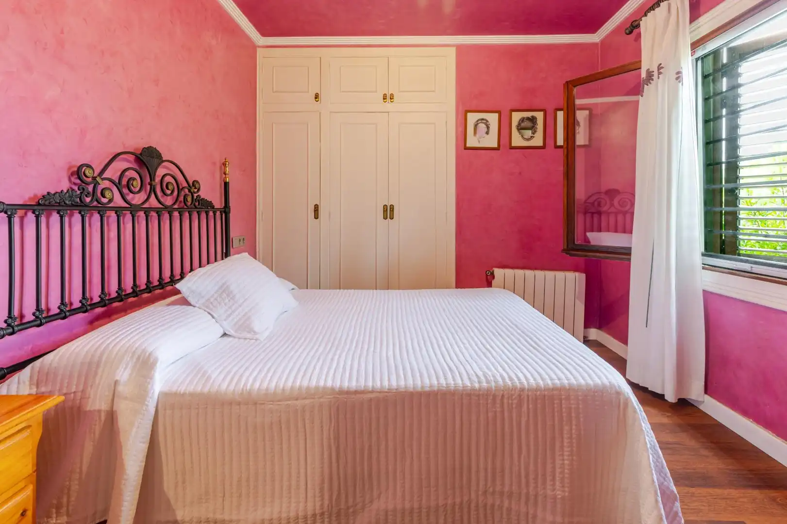 Bedroom of Houses for sale in L'Eliana  with Air Conditioner, Heating and Private garden