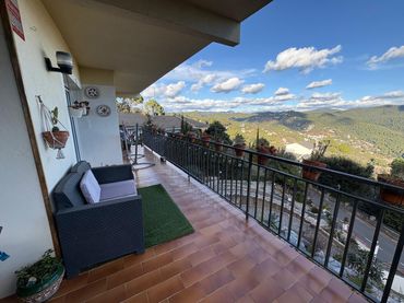 Villa mit Balkon zum Verkauf in Carrer Cova del Drac 38