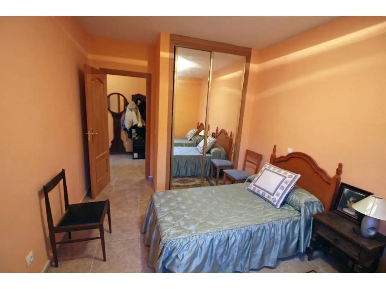 Dormitori de Casa o xalet en venda en Valdeaveruelo amb Calefacció, Jardí privat i Terrassa