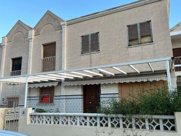 Bungalow amb balcó en venda a Santa Pola ciudad