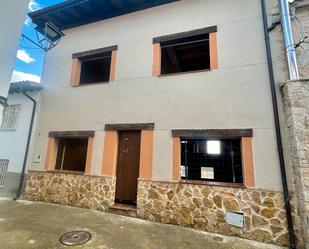 Exterior view of Building for sale in Barrado