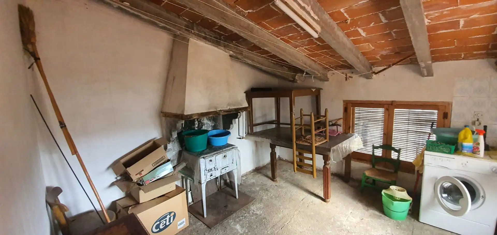 Houses for sale in Bot