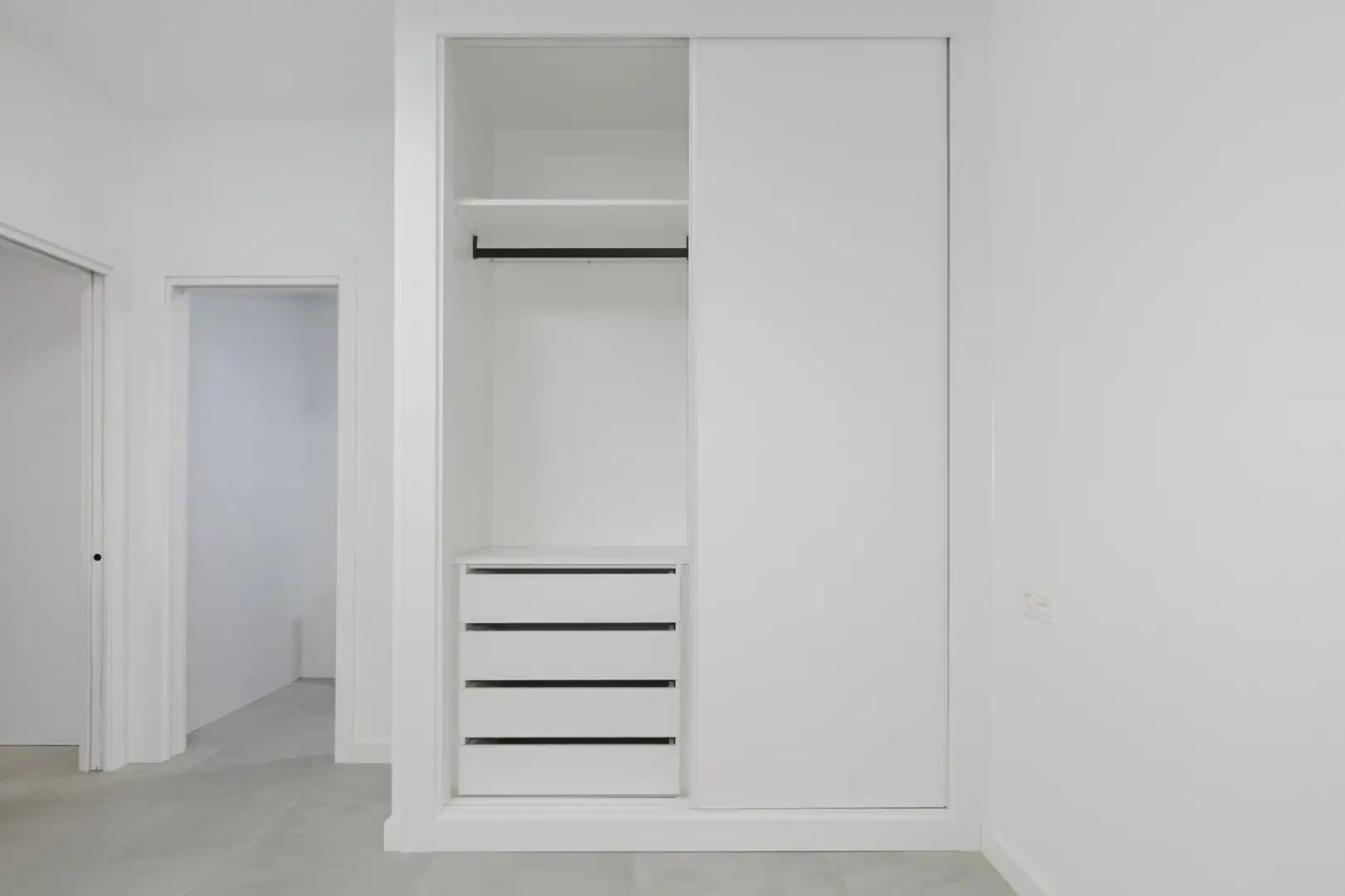 Bedroom of Apartments for sale in Granada