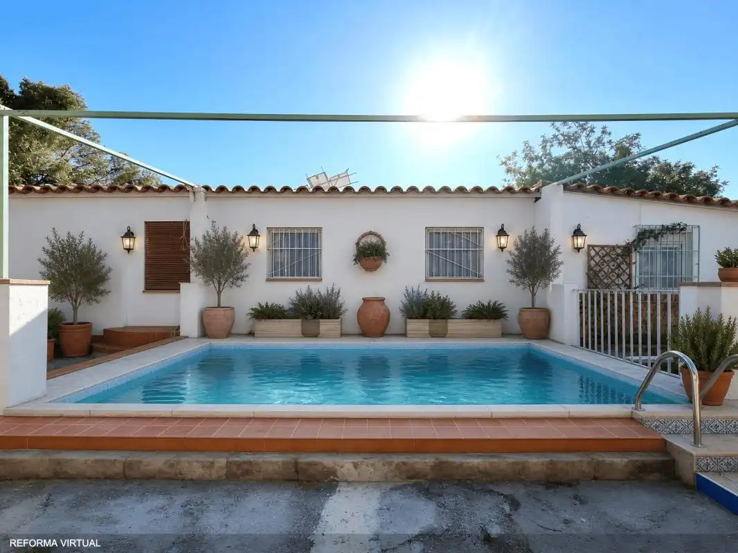 Piscina de Finca rústica en venda en Pedralba amb Calefacció, Jardí privat i Terrassa