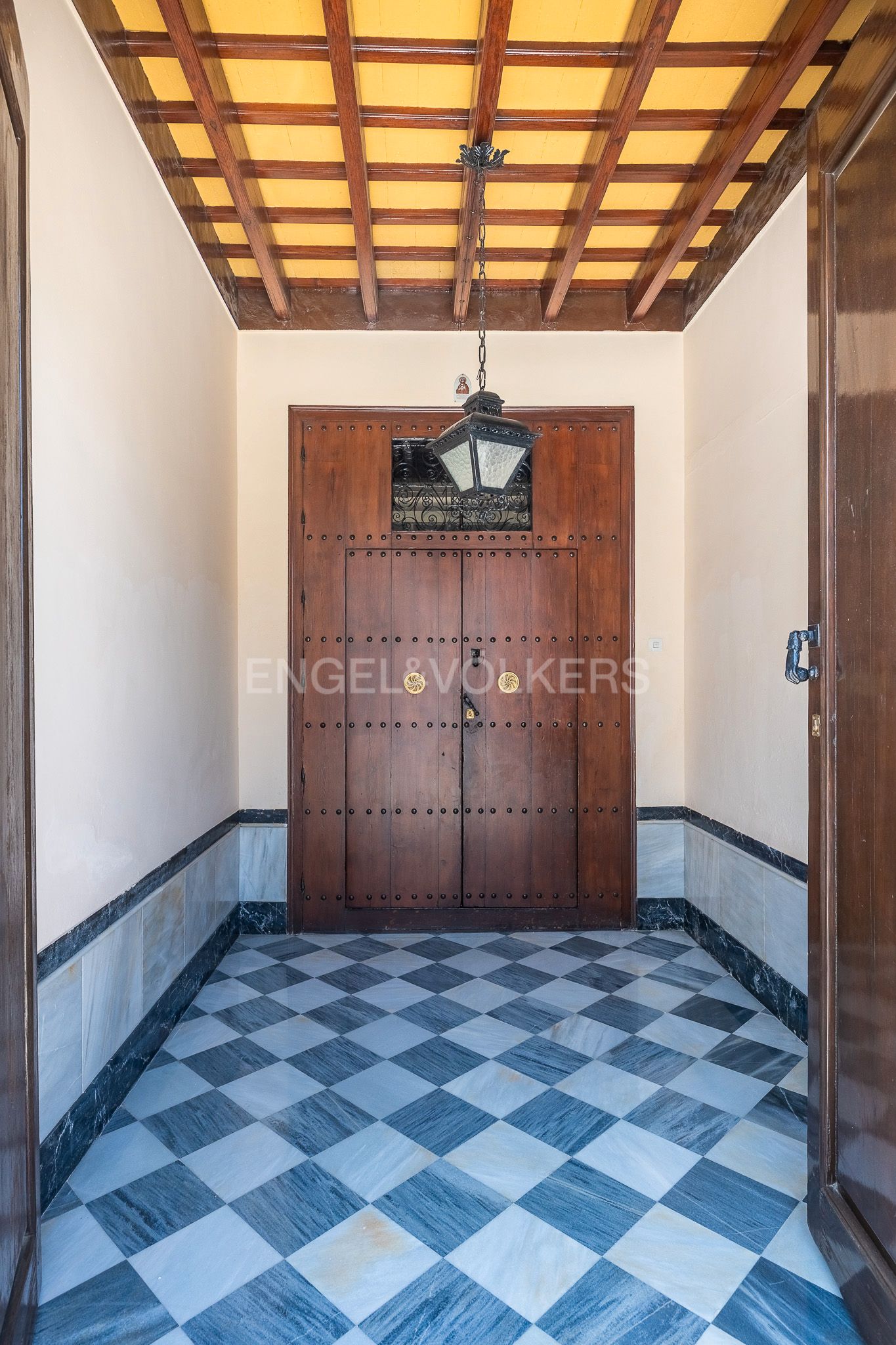 House or chalet for sale in Osuna  with Air Conditioner, Heating and Terrace