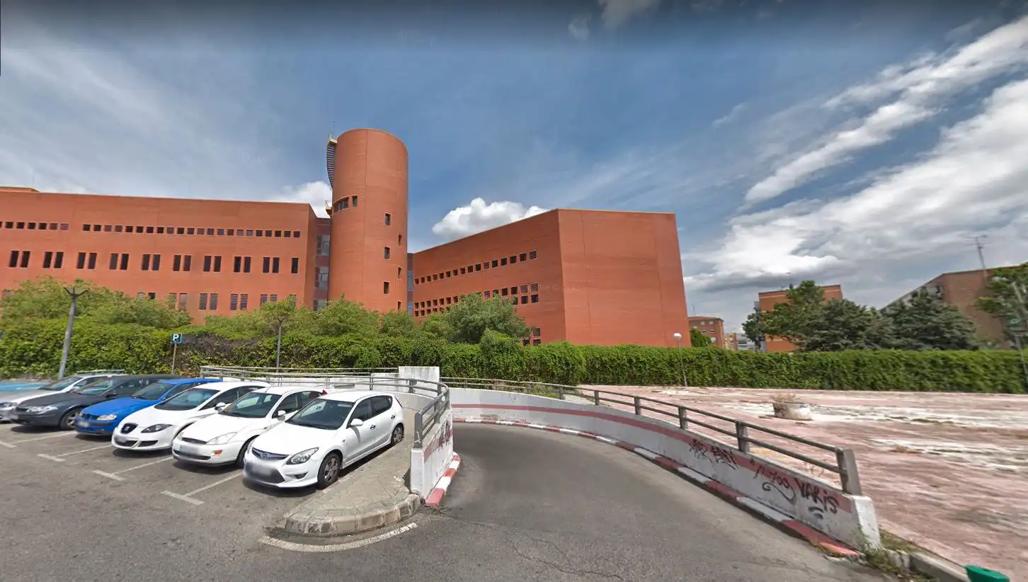 Vista exterior de Garaje en venta en Leganés