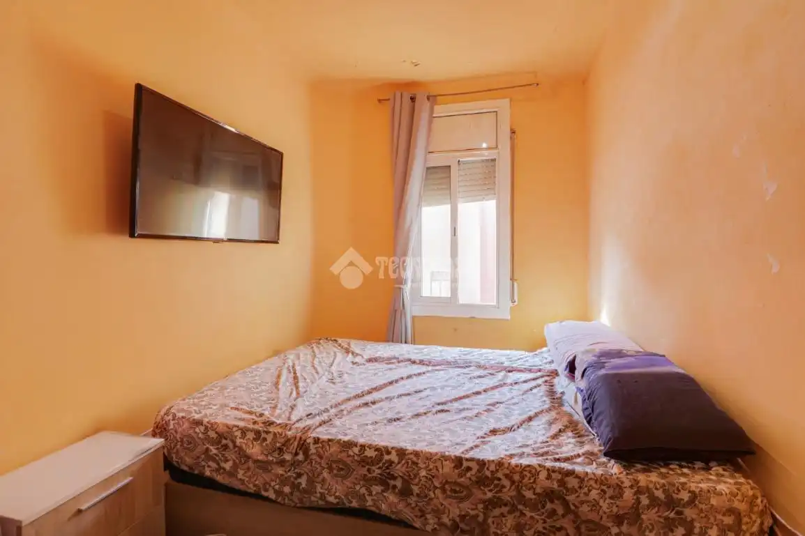 Bedroom of Flat for sale in Badalona
