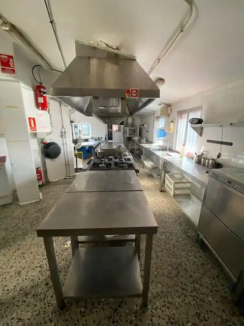 Cocina de Local de alquiler en Oviedo 
