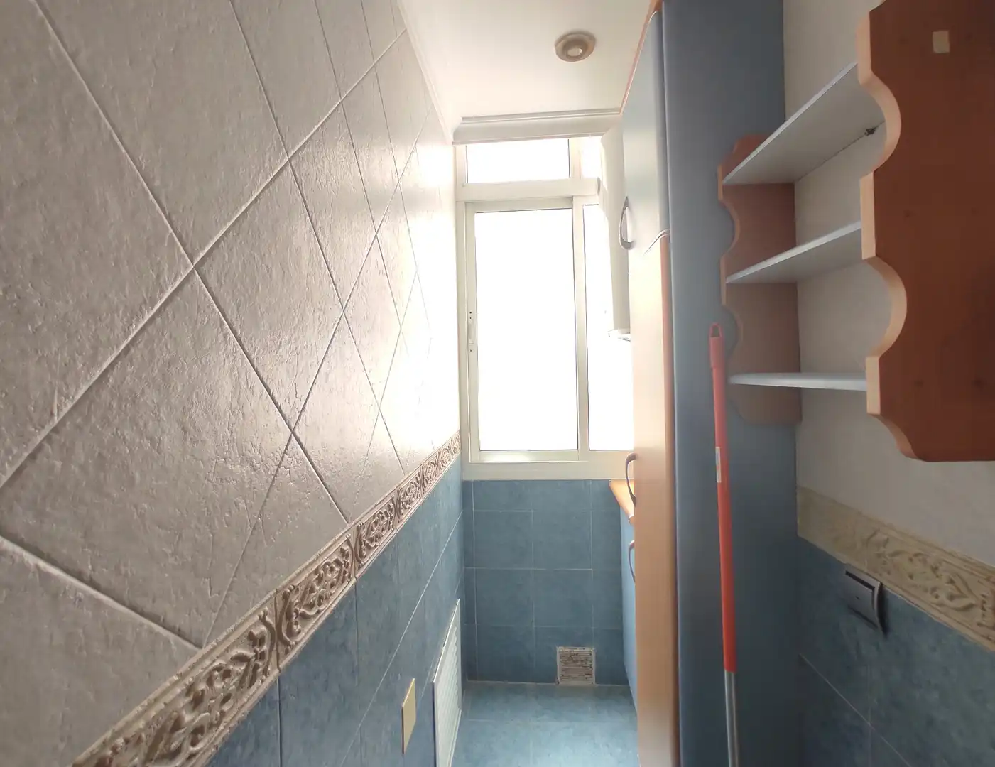 Badezimmer von Wohnung zur Miete in Málaga mit Klimaanlage, Möbliert und Waschmaschine