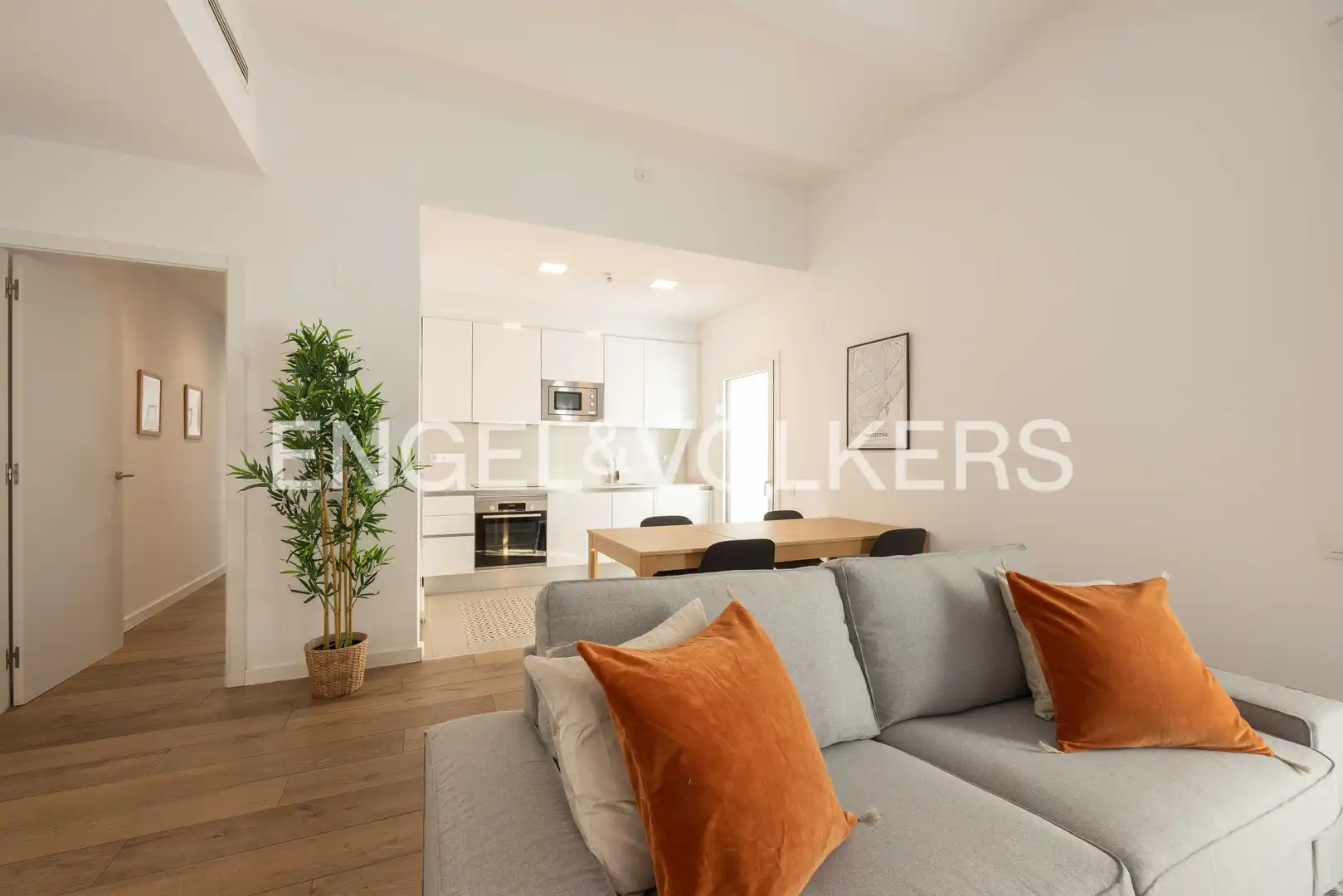 Wohnzimmer von Erdgeschoss zum Verkauf in Barcelona mit Klimaanlage, Heizung und Parkett