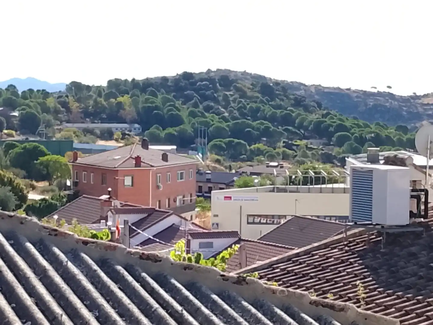 Vista exterior de Pis en venda en El Hoyo de Pinares  amb Terrassa