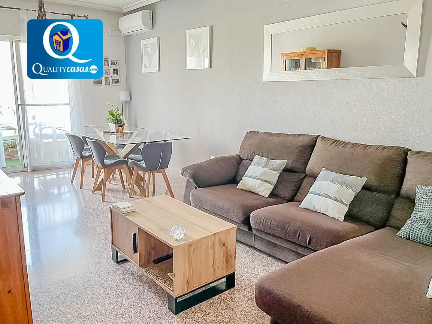 Sala d'estar de Pis en venda en Alicante / Alacant amb Aire condicionat i Terrassa