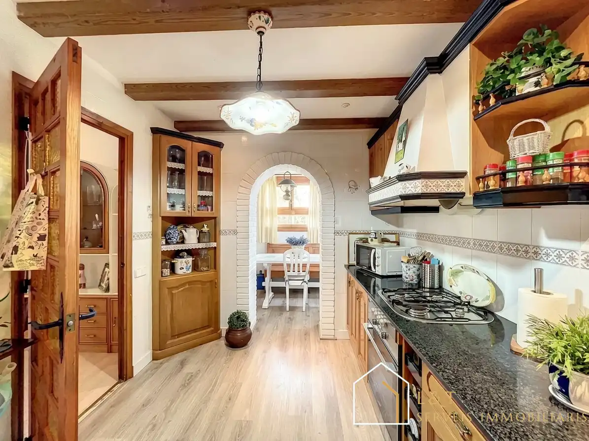 Cocina de Casa o chalet en venta en Vallgorguina con Calefacción, Jardín privado y Parquet