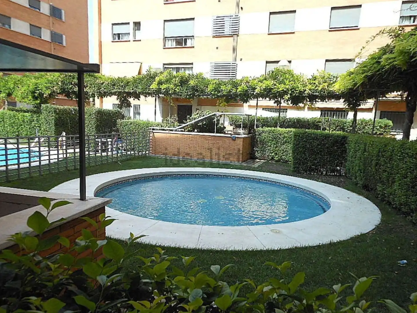 Schwimmbecken von Wohnung zur Miete in Madrid mit Klimaanlage, Heizung und Privatgarten