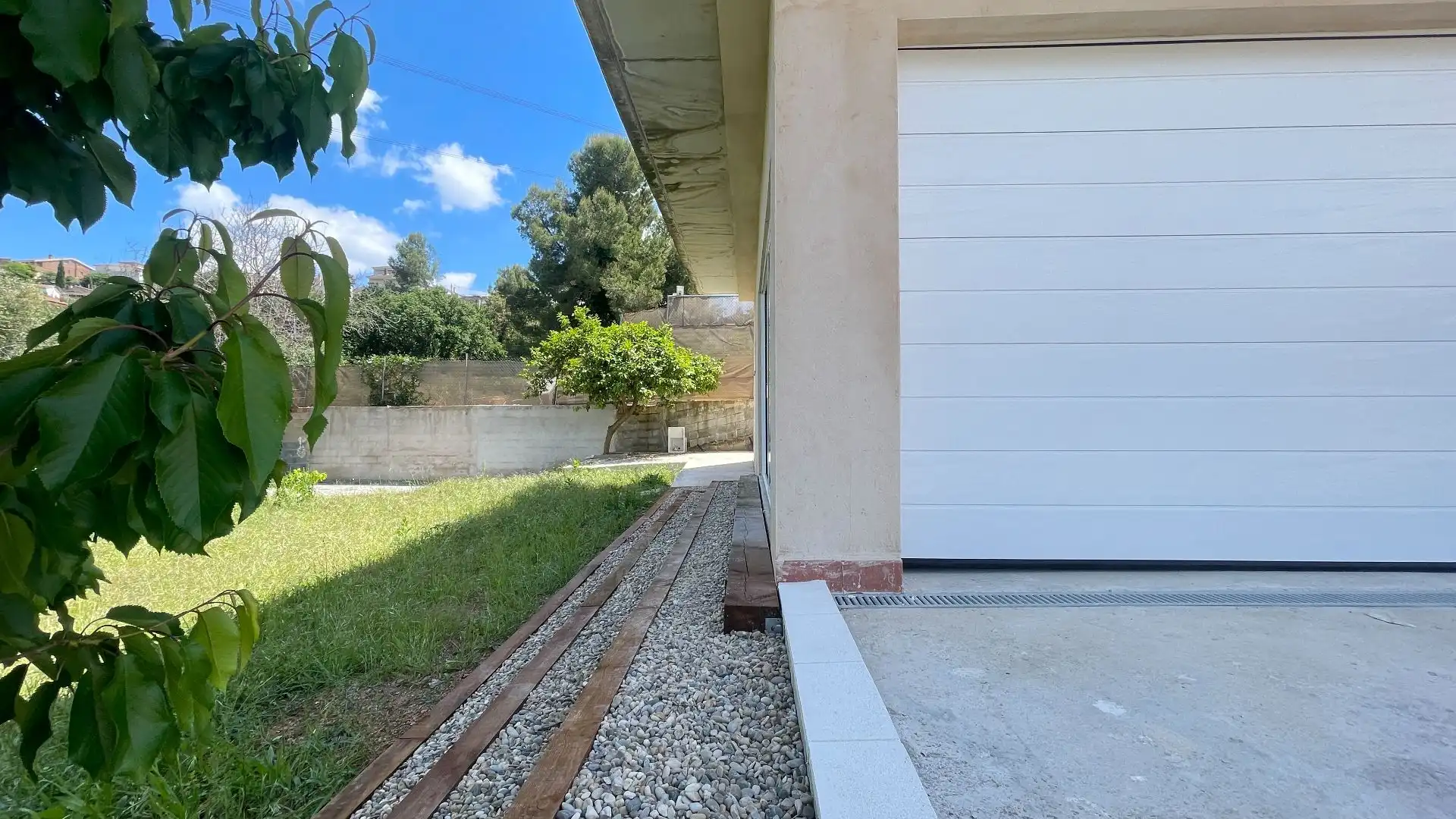 Vista exterior de Casa o chalet de alquiler en Terrassa con Calefacción, Jardín privado y Terraza