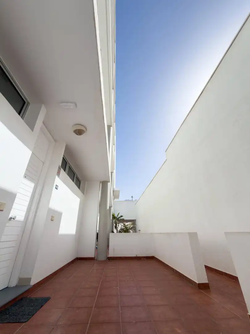 Vista exterior de Apartament en venda en San Cristóbal de la Laguna amb Jardí privat, Terrassa i Piscina comunitària