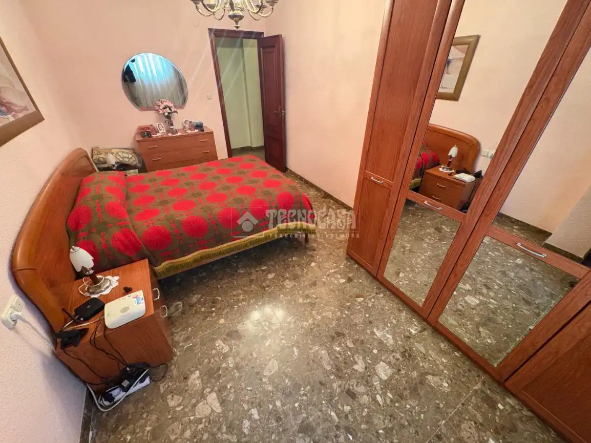 Habitación de Piso en venta en Burjassot con Aire acondicionado y Balcón