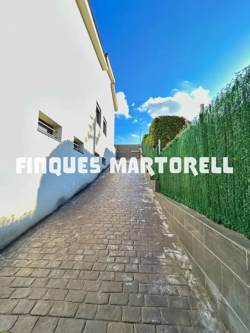 Exterior view of Houses for sale in Santa Coloma de Farners  with Air Conditioner, Heating and Private garden