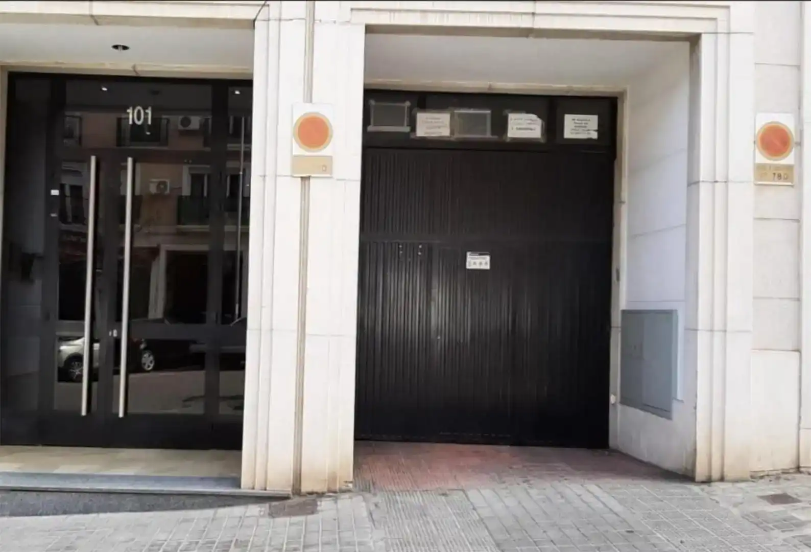 Exterior view of Garage for rent in Centro
