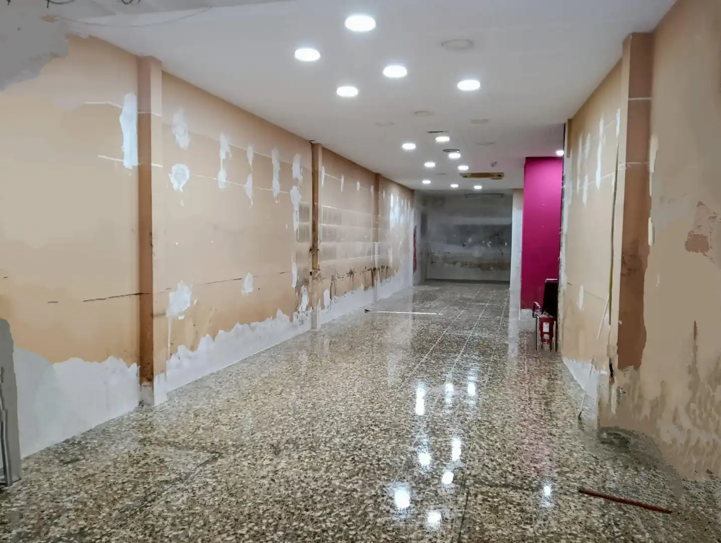Business premises for sale in Calle VALENCIA