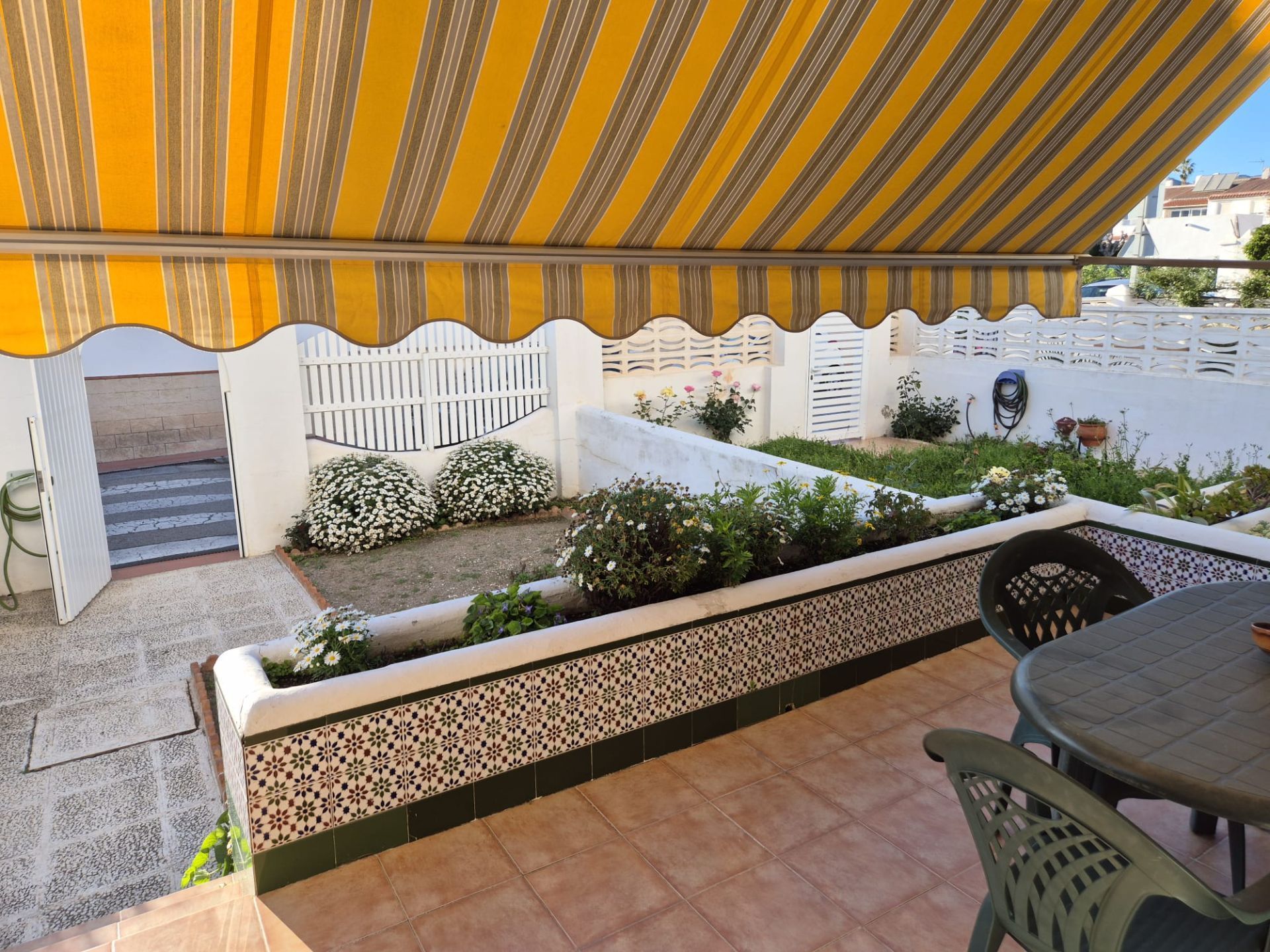 Terraza de Casa adosada en venta en Rincón de la Victoria con Aire acondicionado, Trastero y Piscina comunitaria