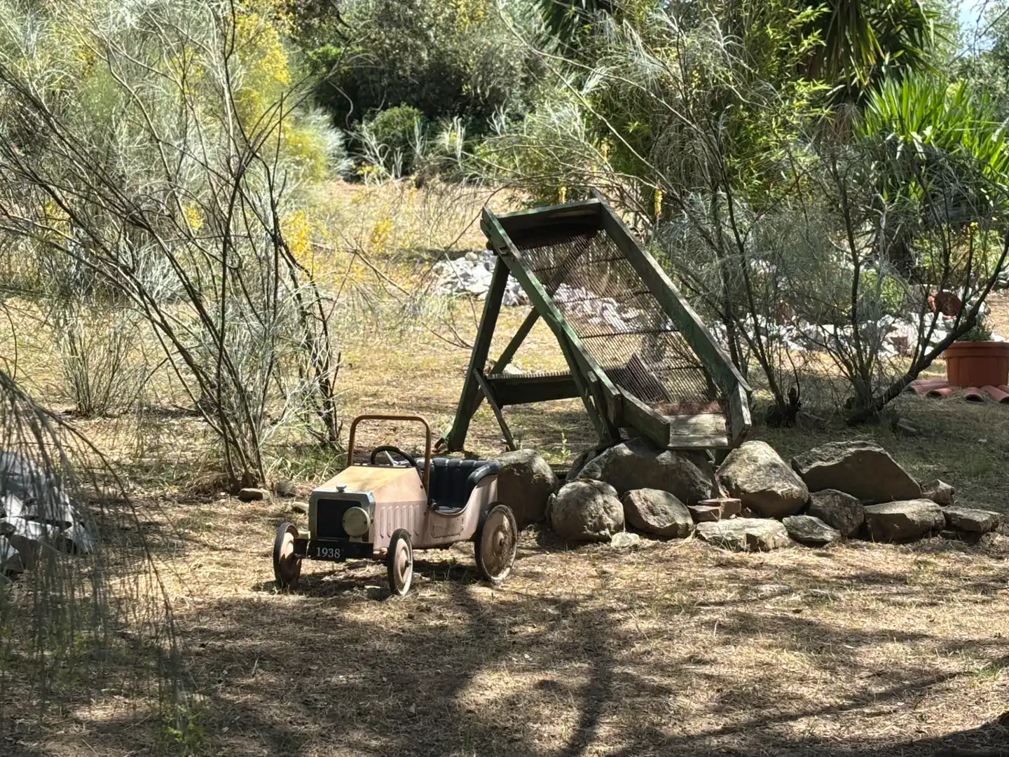Aparcament de Finca rústica en venda en Andújar amb Aire condicionat, Jardí privat i Piscina
