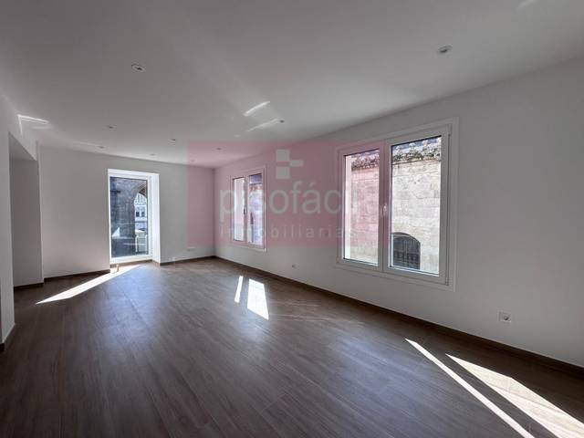 Piso en Venta en Centro - Recinto Amurallado