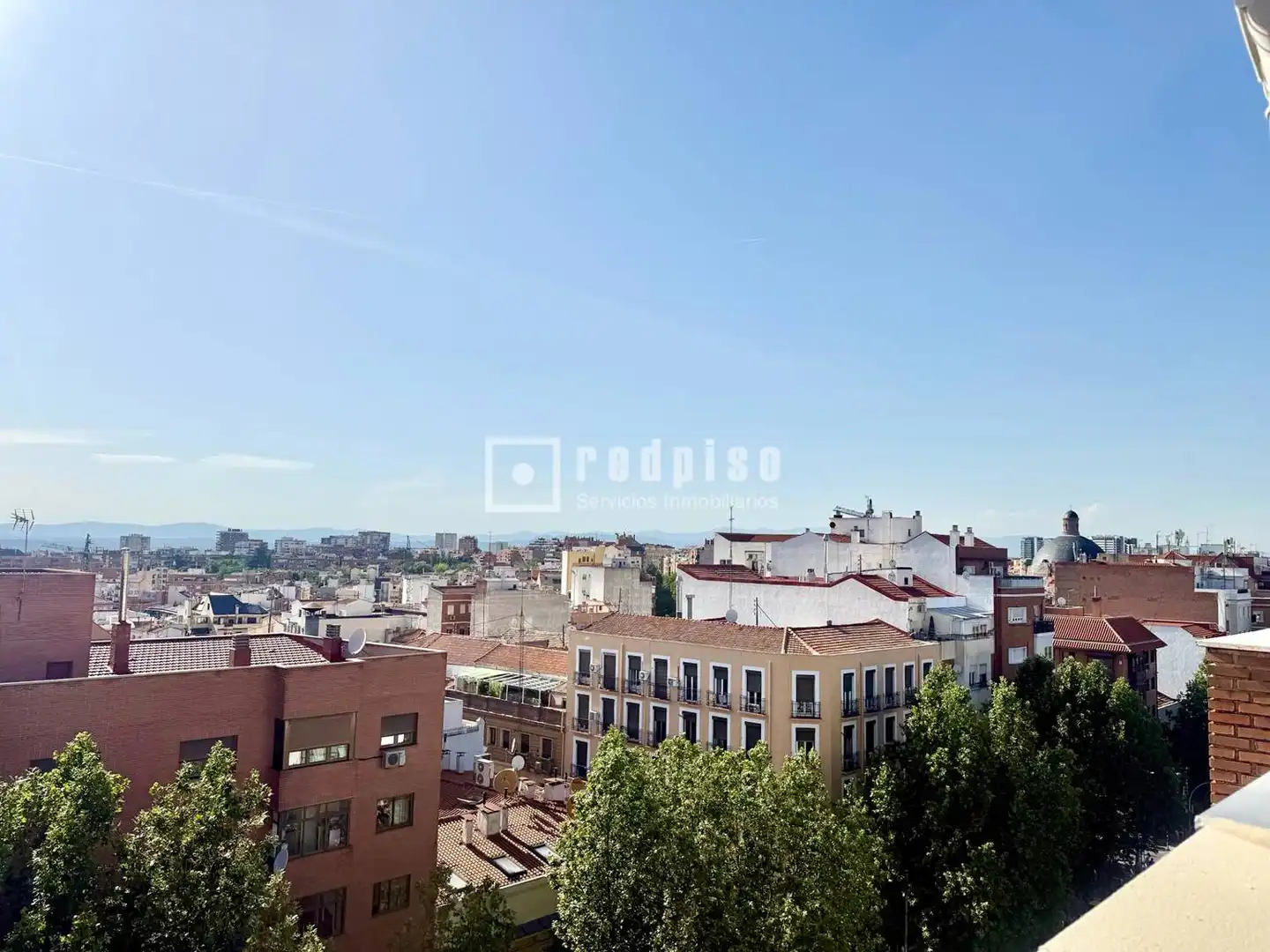 Vista exterior de Pis en venda en Madrid amb Aire condicionat i Terrassa