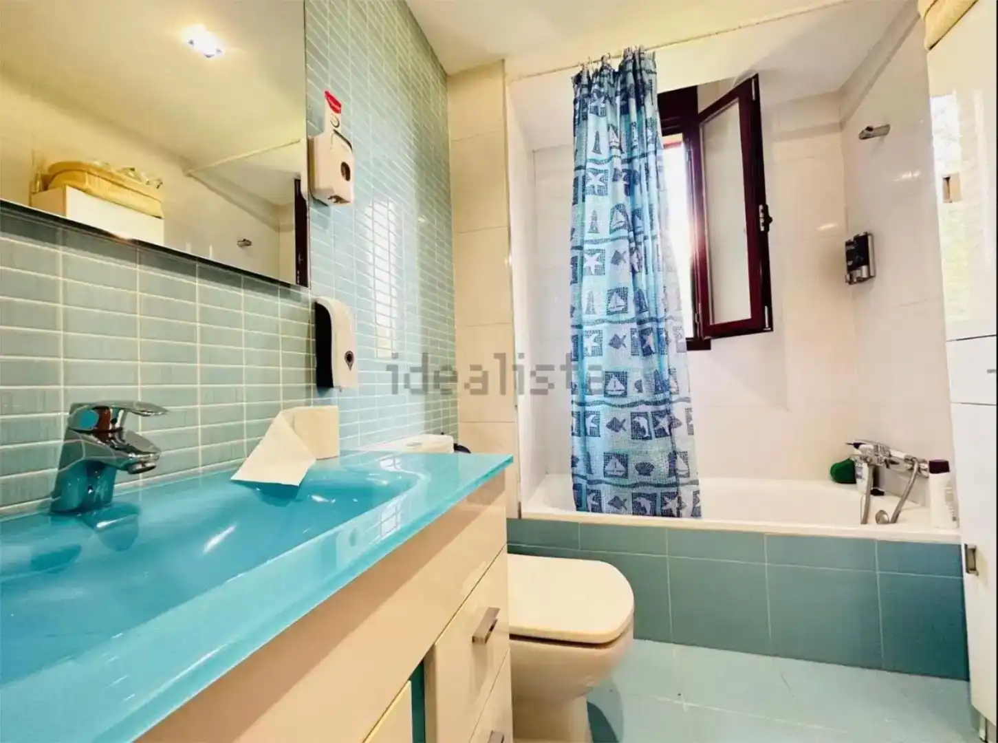 Baño de Casa o chalet para compartir en Cadrete con Jardín privado, Parquet y Trastero