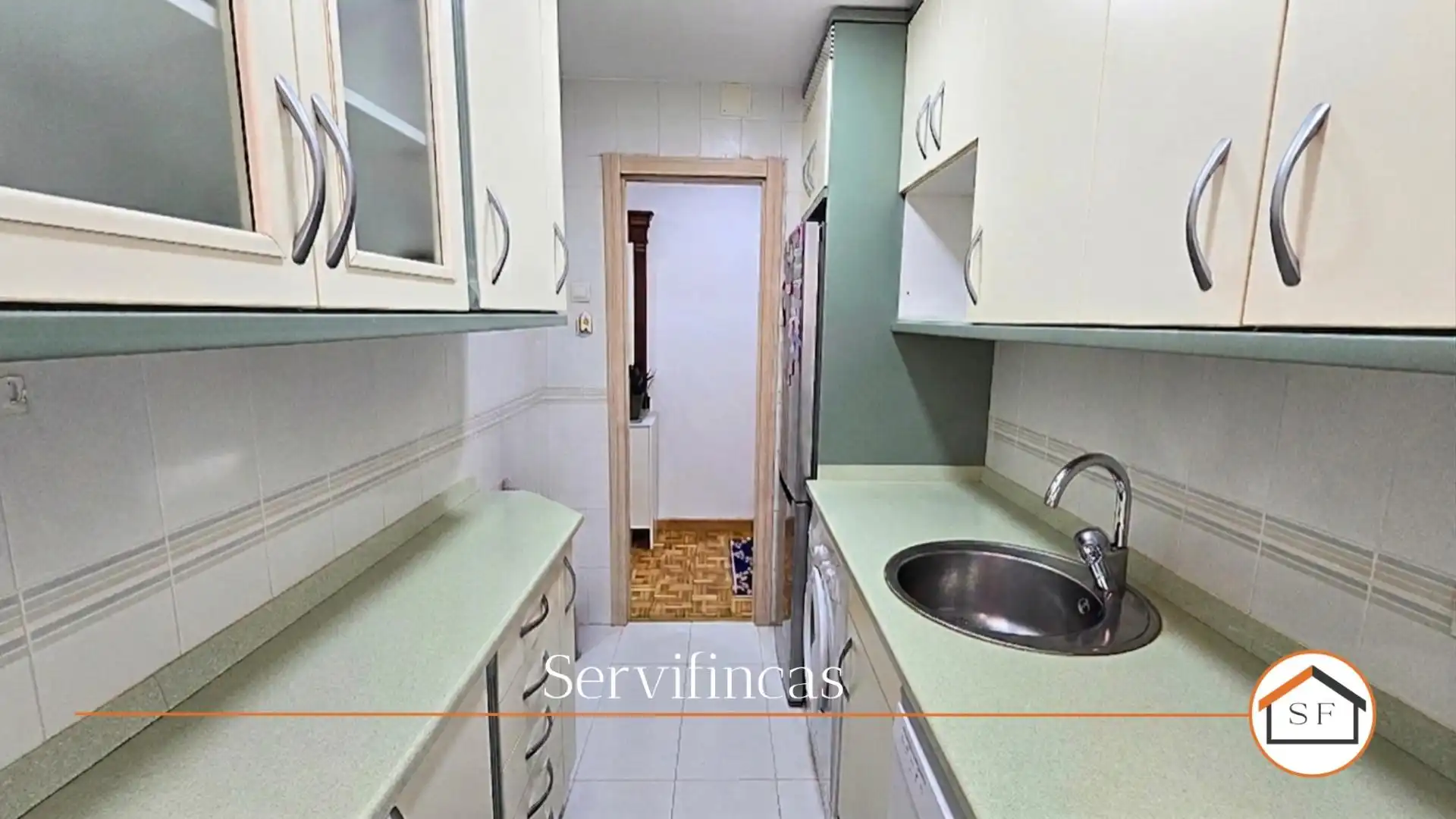 Cuina de Pis en venda en Madrid amb Parquet
