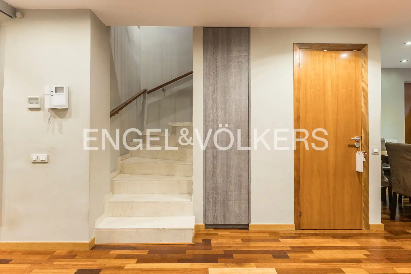 Duplexes for sale in Barcelona  with Heating, Parquet flooring and Furnished