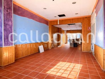 Local comercial en venda a Calle de Ramón y Cajal