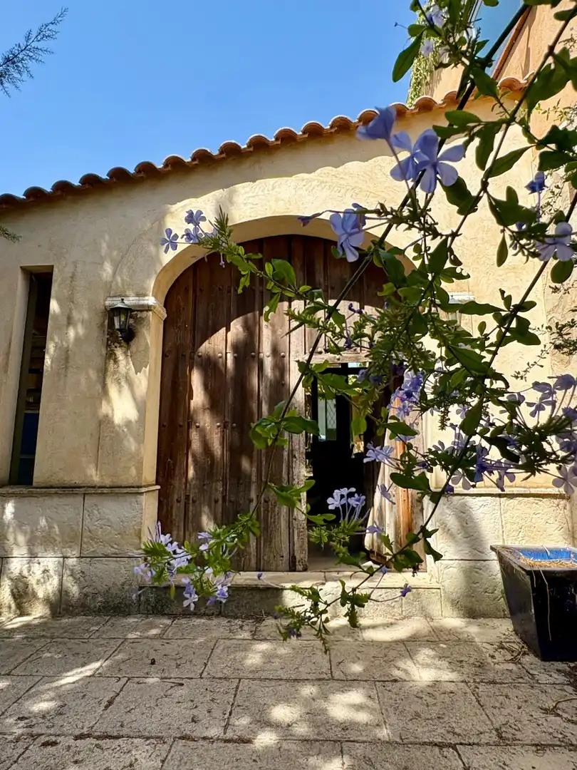 Vista exterior de Casa o chalet en venta en Calera de León con Jardín privado, Terraza y Amueblado
